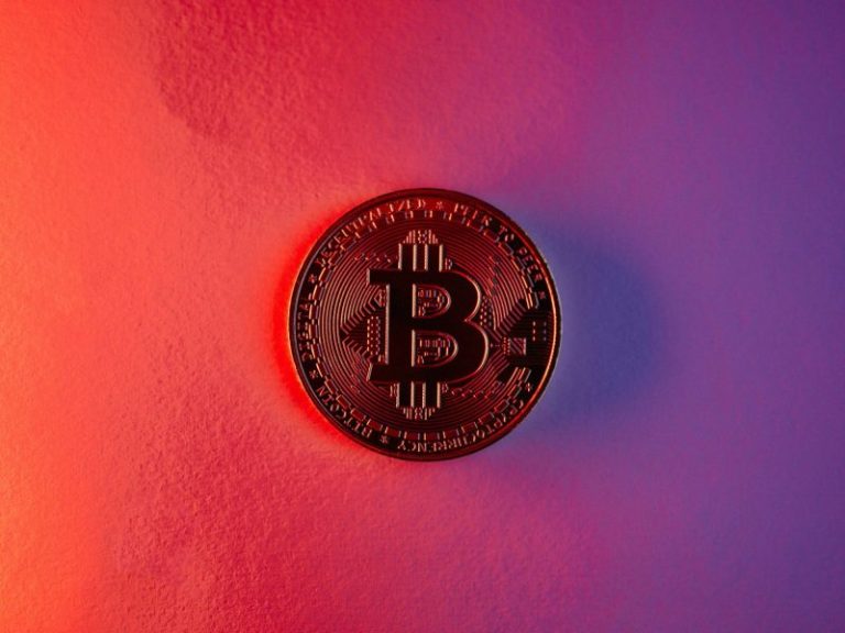 Crypto Market Update: Bitcoin Dips Below US$100K, Ripple Raises US$500M